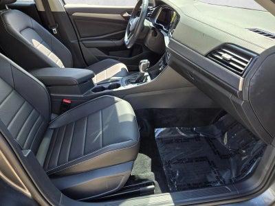 2023 Volkswagen Jetta SE Auto