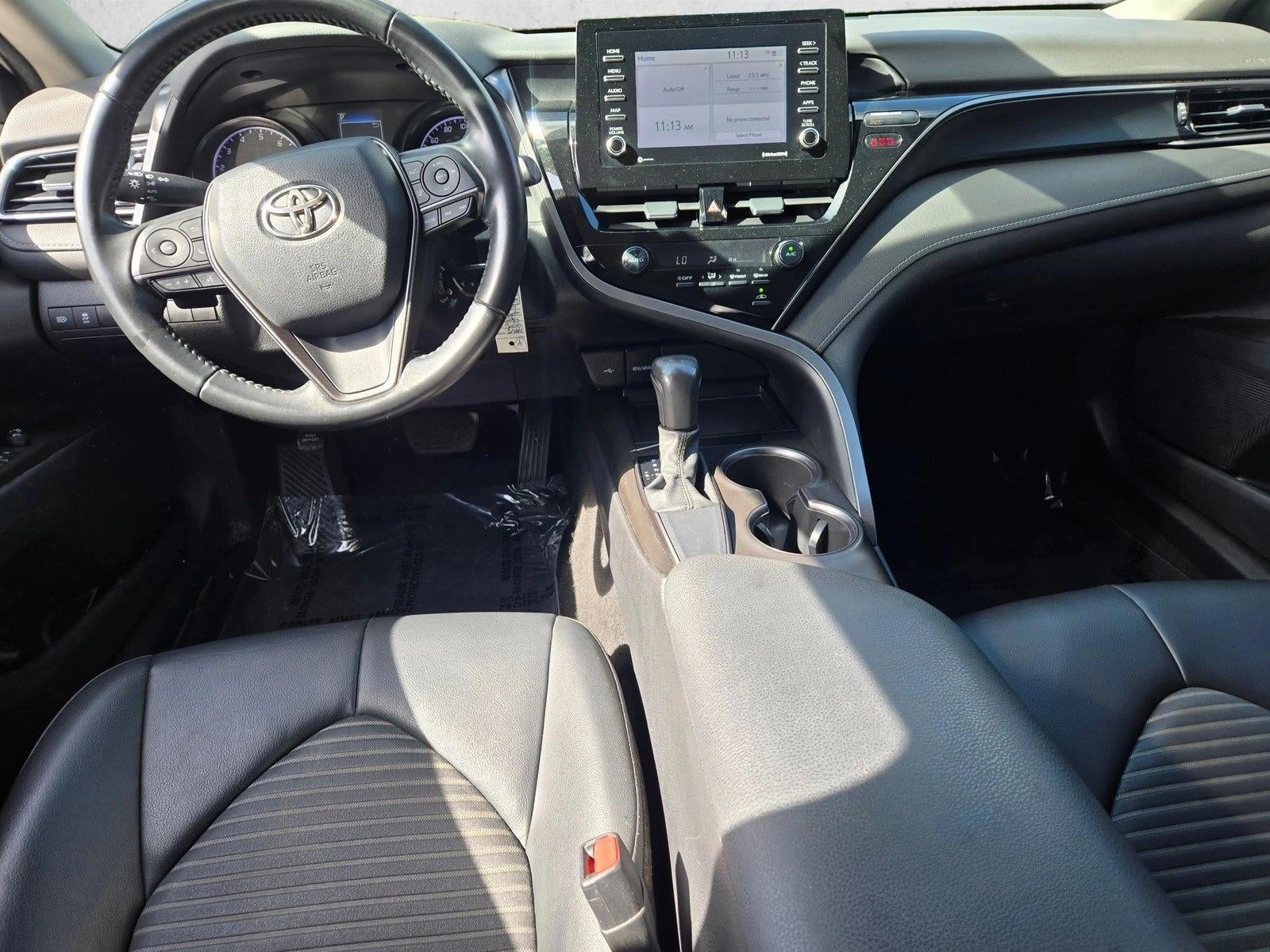 2021 Toyota Camry SE Auto (SE)