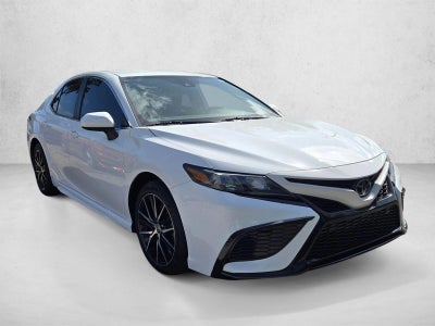 2021 Toyota Camry SE Auto (SE)