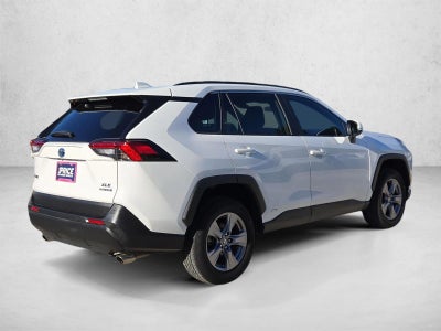 2022 Toyota RAV4 Hybrid XLE AWD (Natl)