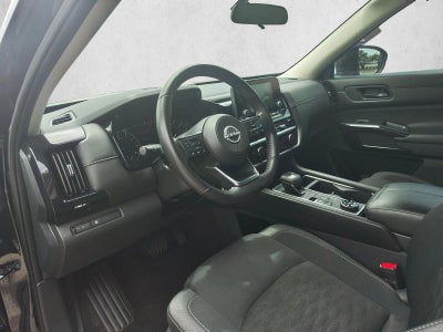 2024 Nissan Pathfinder SV 4WD