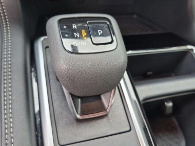 2025 Nissan Pathfinder Platinum 2WD