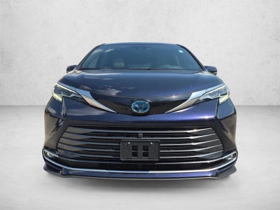 2025 Toyota Sienna Platinum AWD 7-Passenger (Natl)