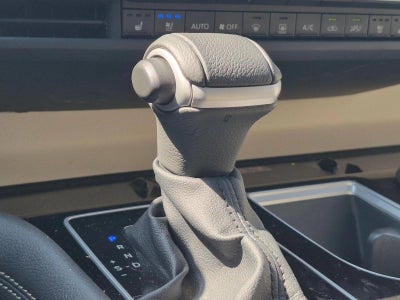 2025 Toyota Sienna Platinum AWD 7-Passenger (Natl)