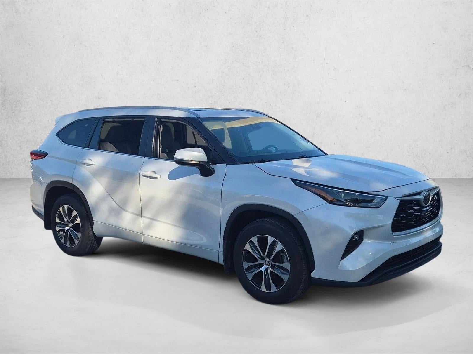 2023 Toyota Highlander XLE FWD (Natl)