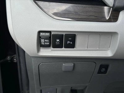 2020 Toyota Sienna XLE FWD 8-Passenger (Natl)