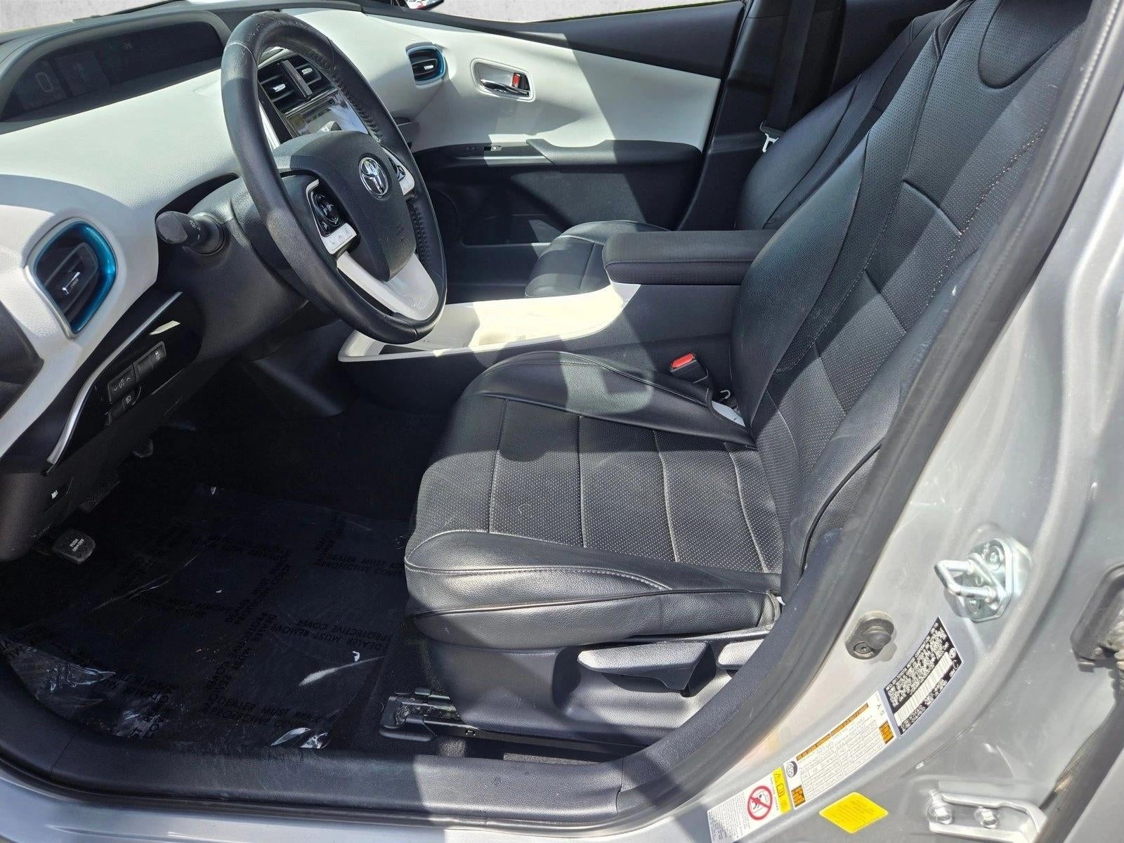 2017 Toyota Prius Three (GS)