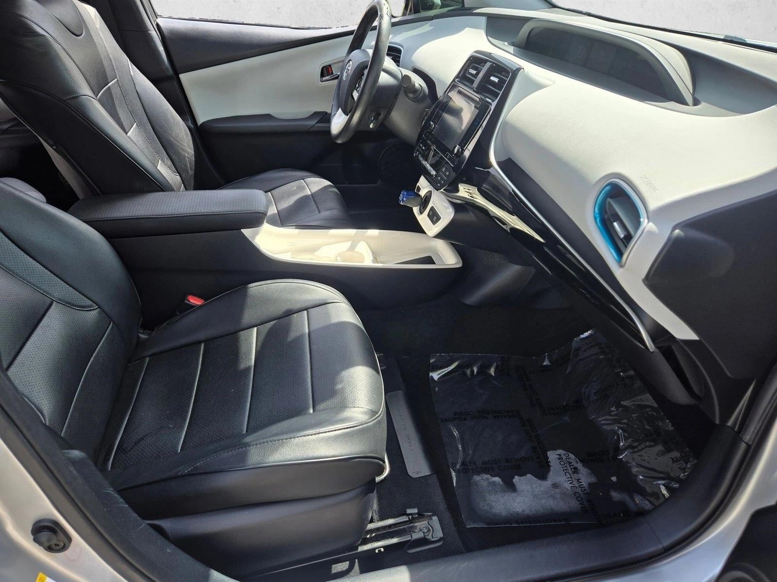 2017 Toyota Prius Three (GS)