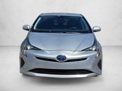 2017 Toyota Prius Three (GS)