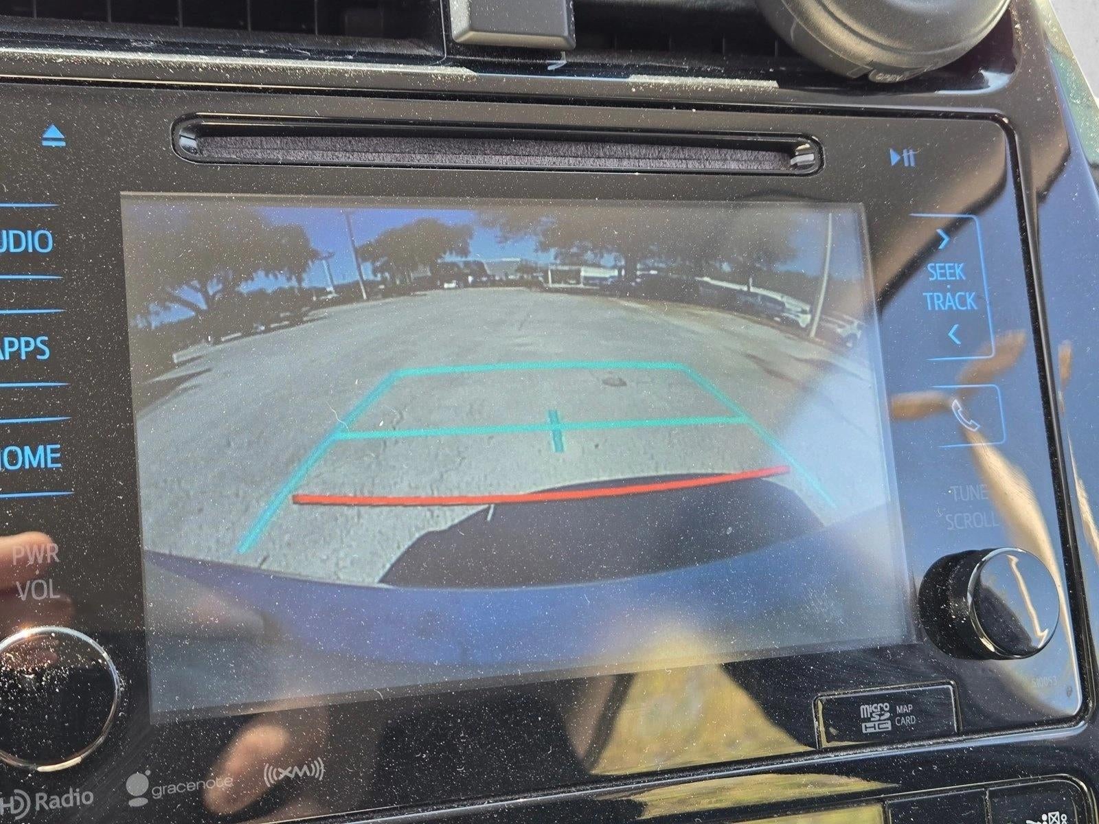 2017 Toyota Prius Three (GS)