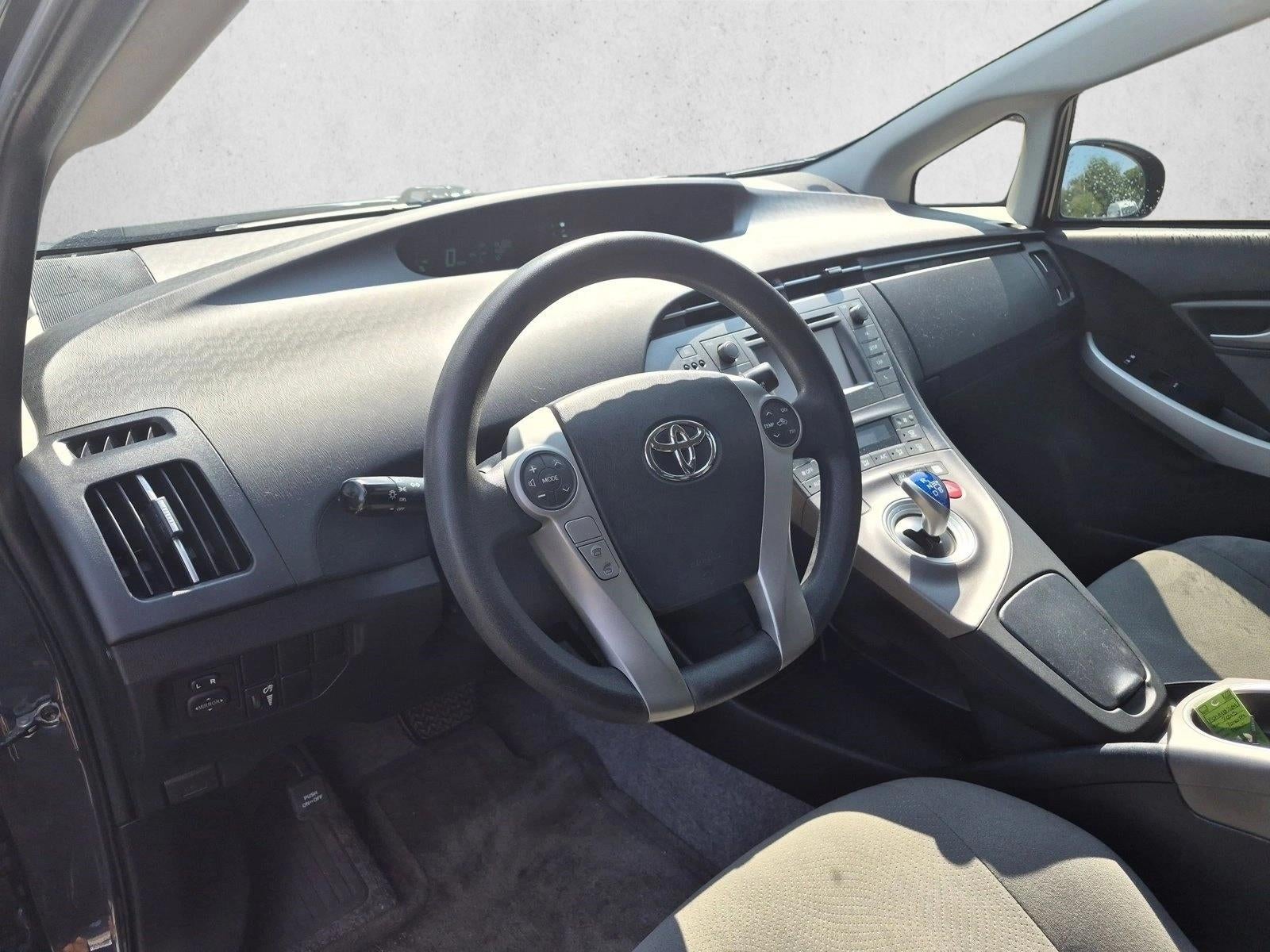 2015 Toyota Prius 5dr HB Two (SE)