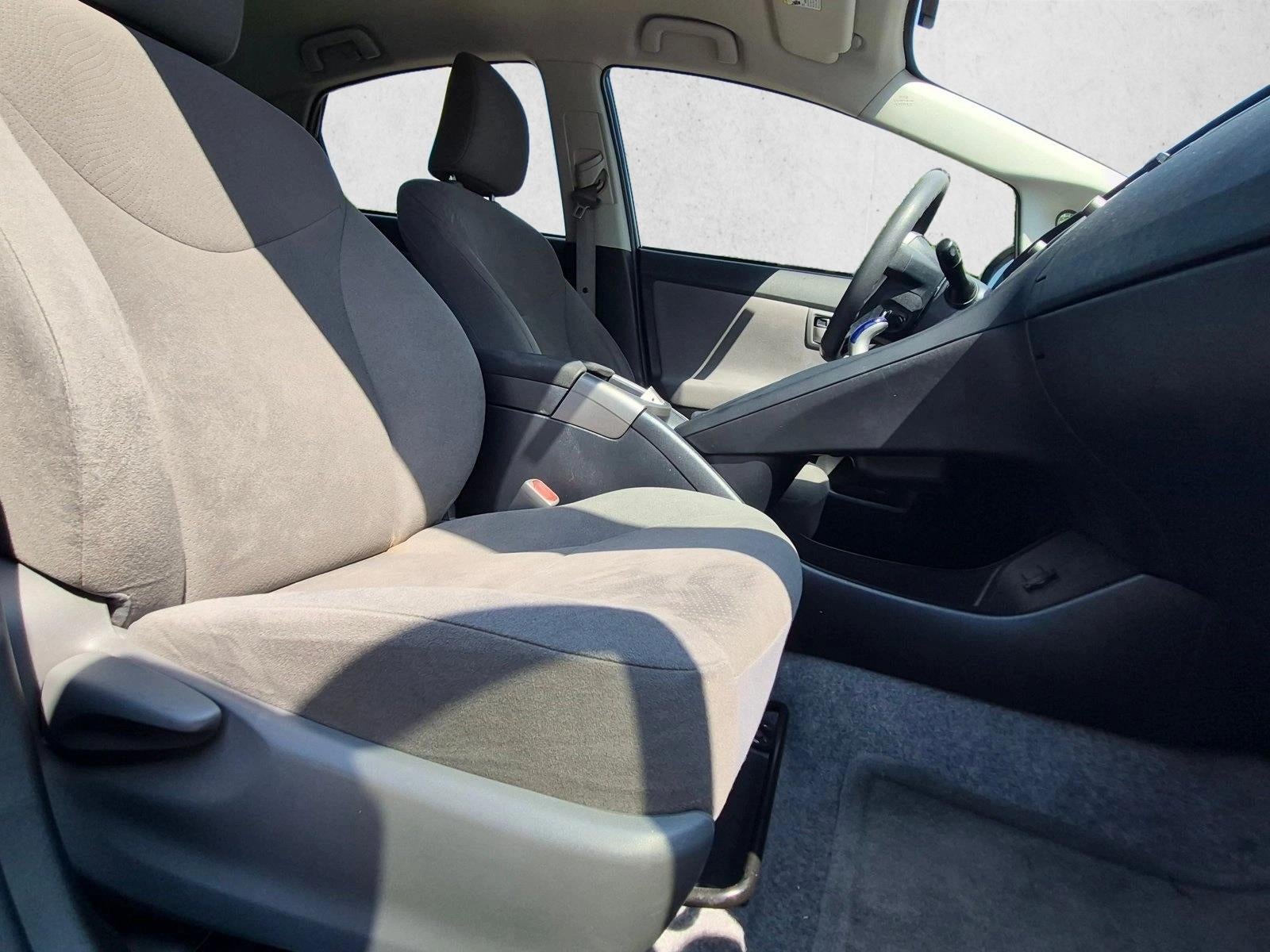 2015 Toyota Prius 5dr HB Two (SE)