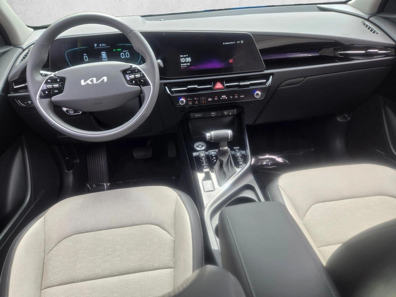 2025 Kia Niro SX FWD