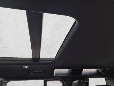 2023 Land Rover Defender 110 X-Dynamic SE AWD