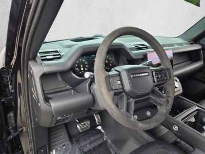 2022 Land Rover Defender 110 V8 AWD