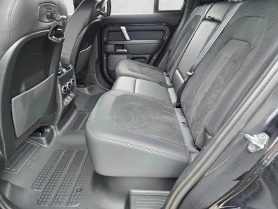 2022 Land Rover Defender 110 V8 AWD