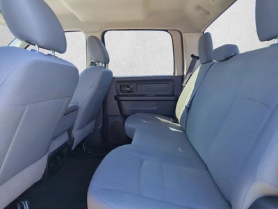 2018 RAM 1500 Express 4x2 Crew Cab 5'7" Box