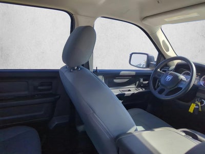 2018 RAM 1500 Express 4x2 Crew Cab 5'7" Box