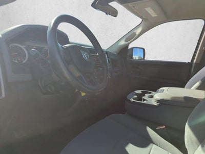 2018 RAM 1500 Express 4x2 Crew Cab 5'7" Box