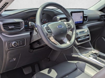 2023 Ford Explorer XLT RWD