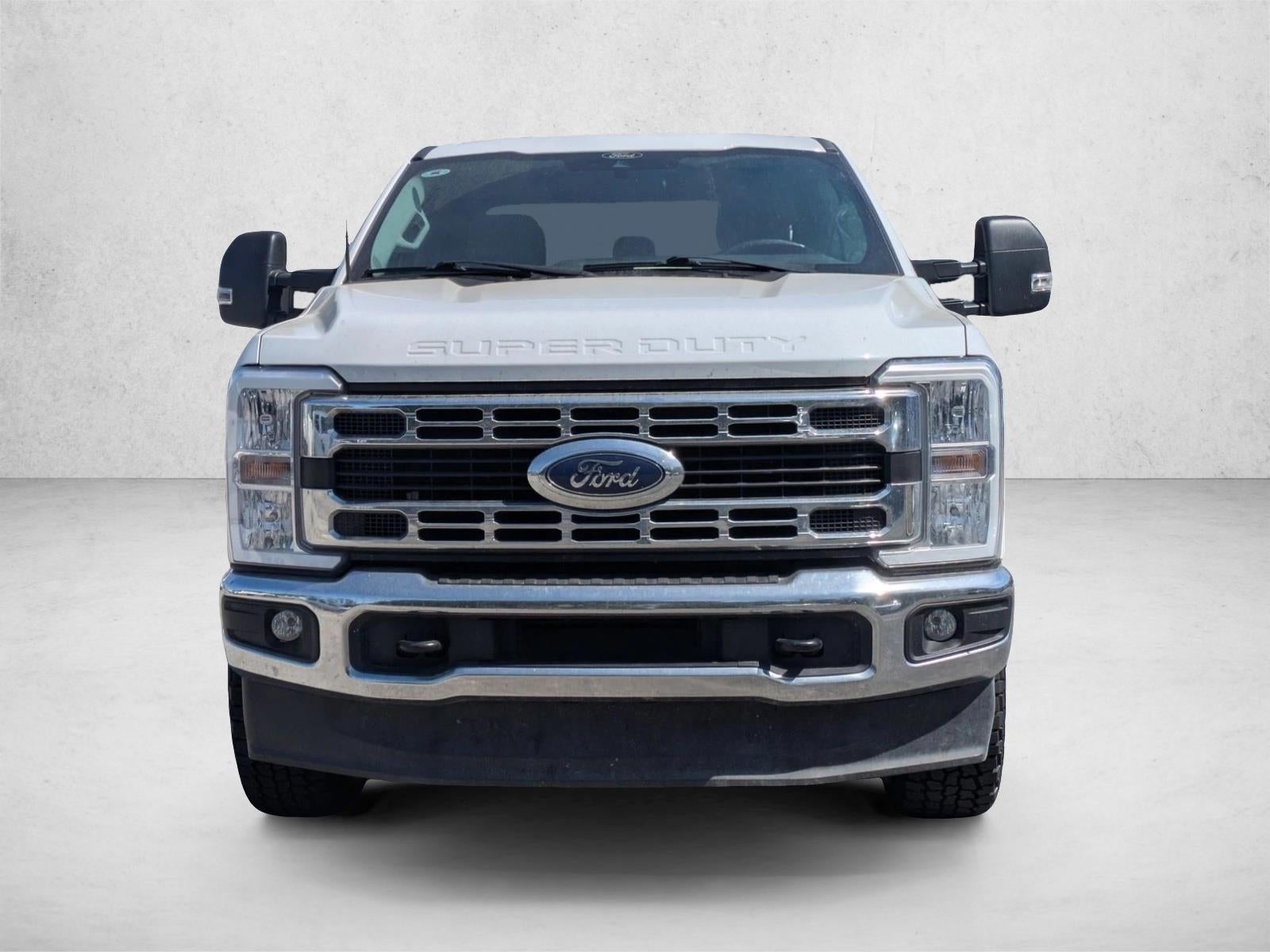 2024 Ford Super Duty F-250 SRW XLT 4WD Crew Cab 6.75' Box