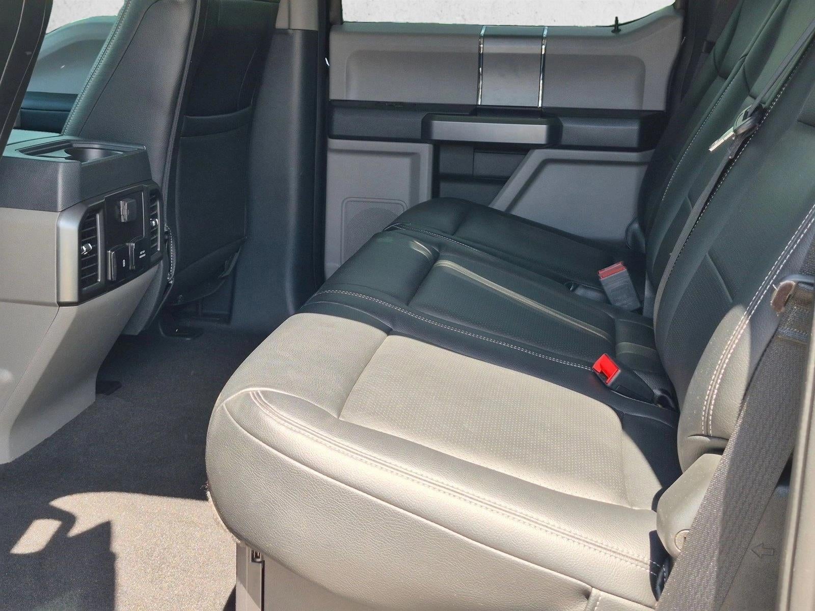 2022 Ford Super Duty F-450 DRW XLT 4WD Crew Cab 8' Box