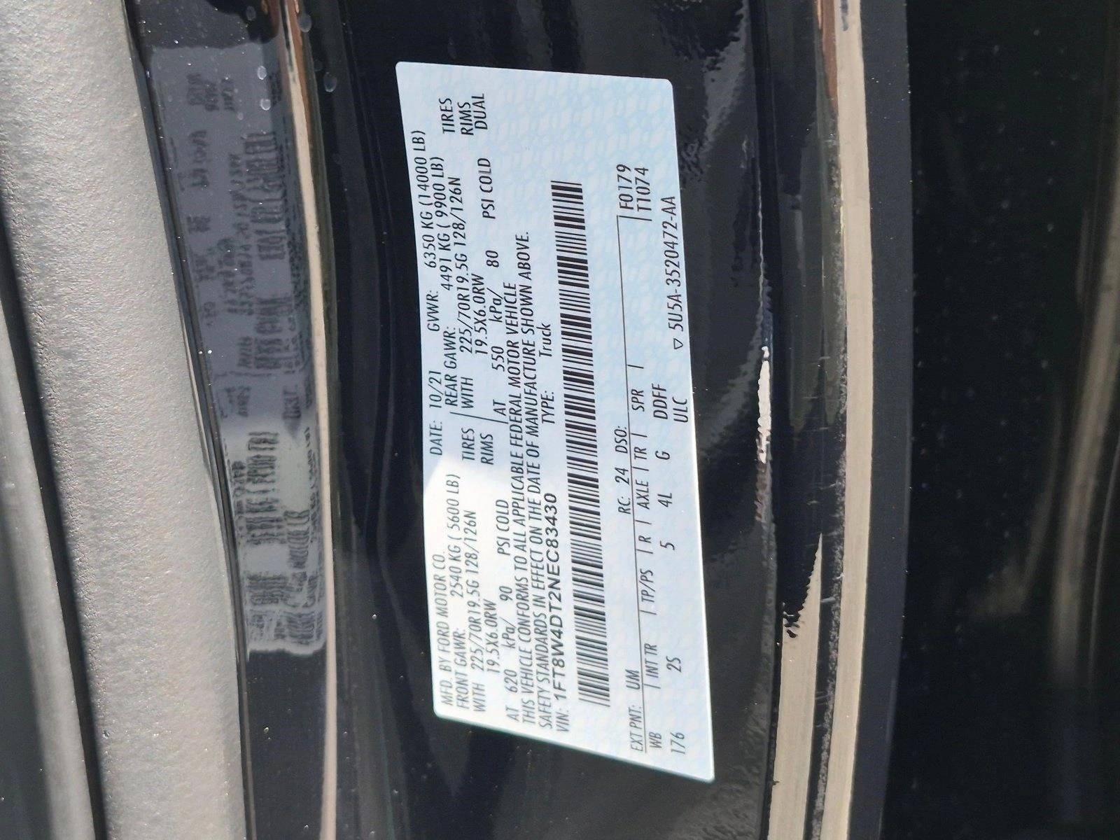 2022 Ford Super Duty F-450 DRW XLT 4WD Crew Cab 8' Box