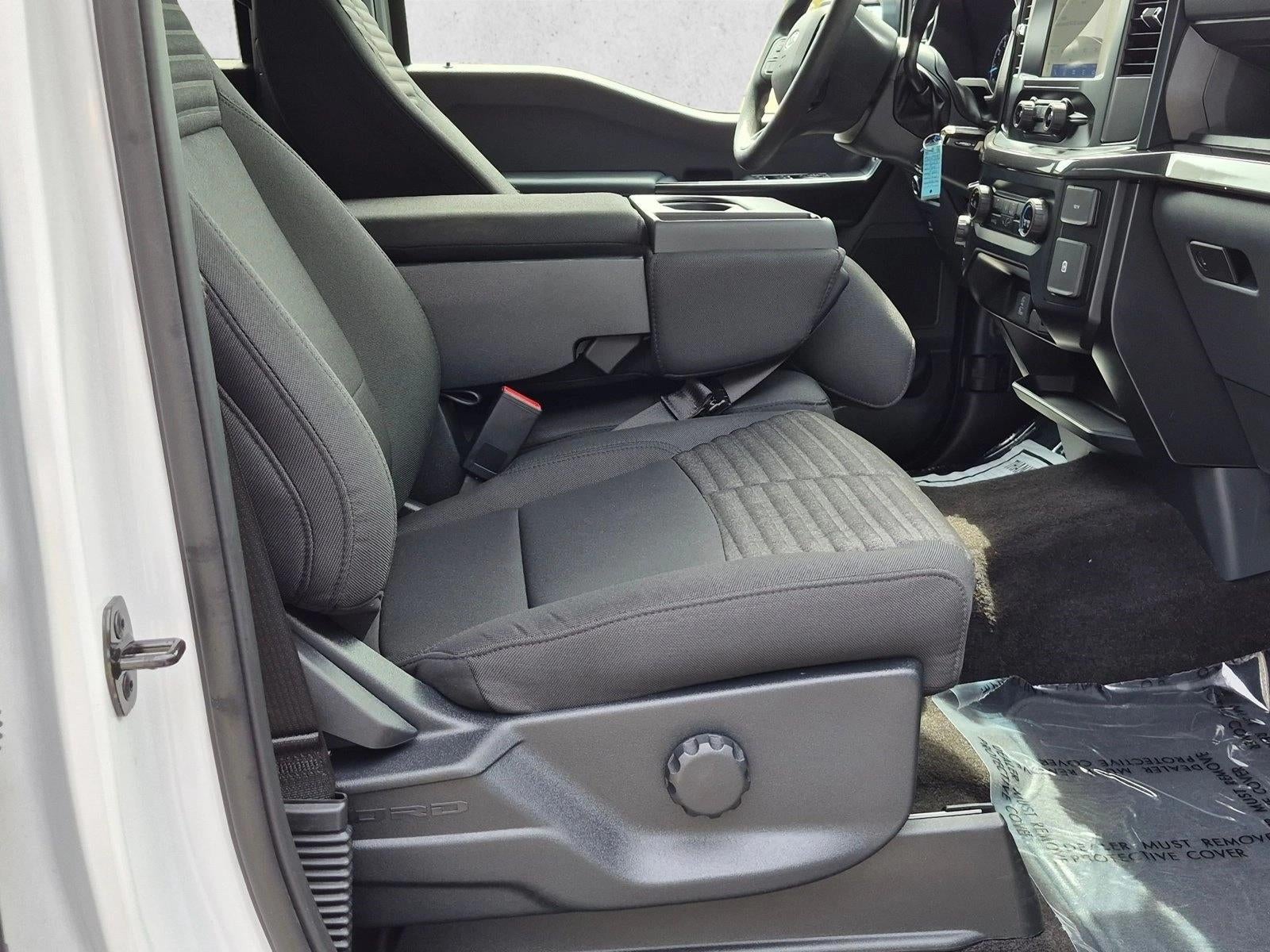 2023 Ford F-150 XL 2WD SuperCrew 5.5' Box