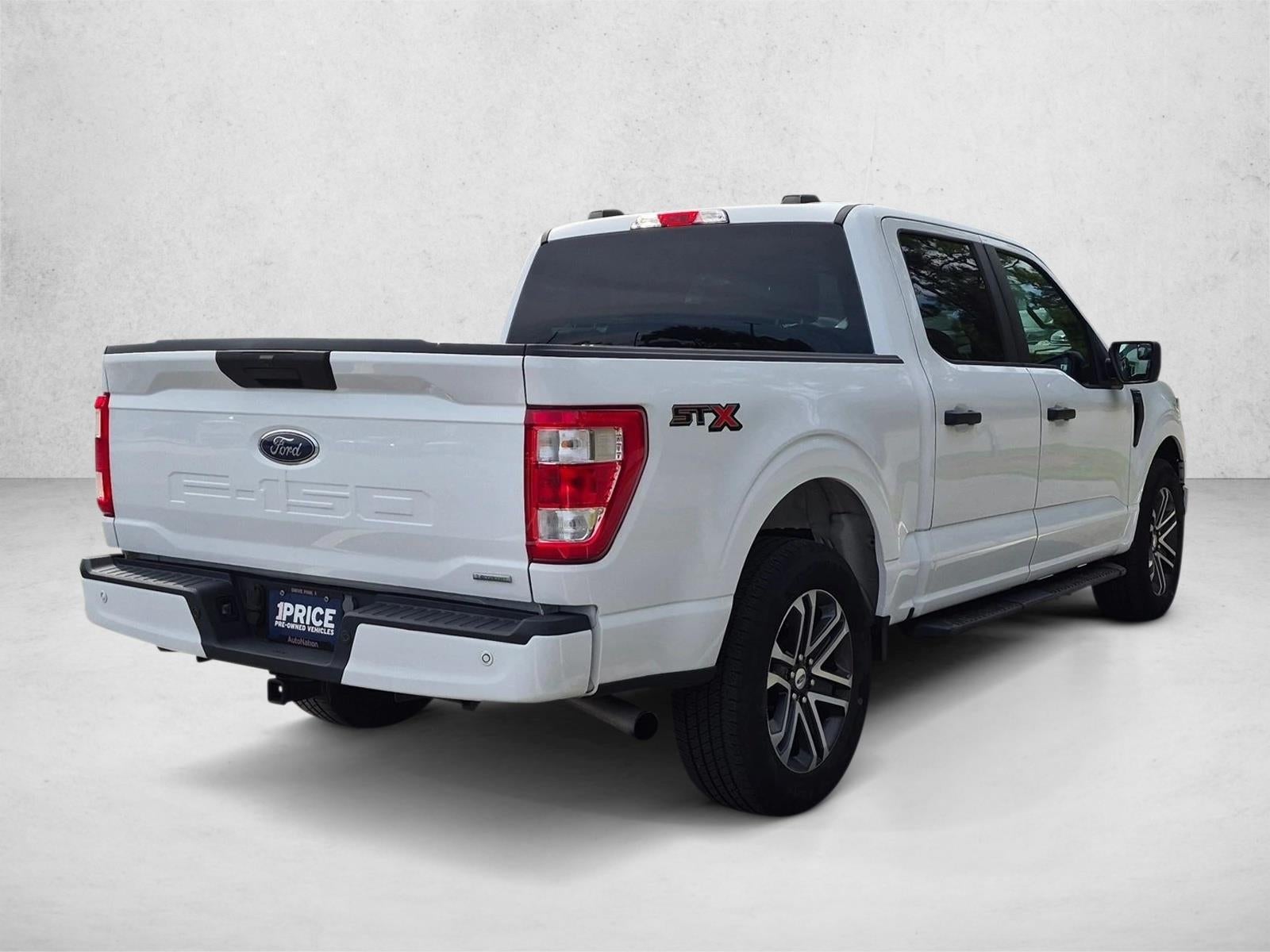 2023 Ford F-150 XL 2WD SuperCrew 5.5' Box