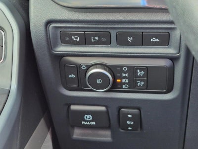 2022 Ford F-150 LARIAT 4WD SuperCrew 5.5' Box