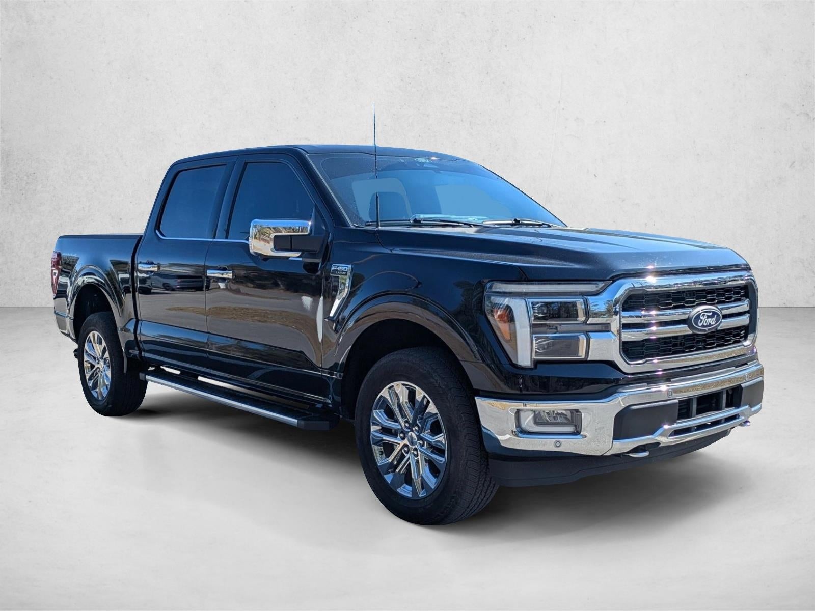 2024 Ford F-150 LARIAT 4WD SuperCrew 5.5' Box