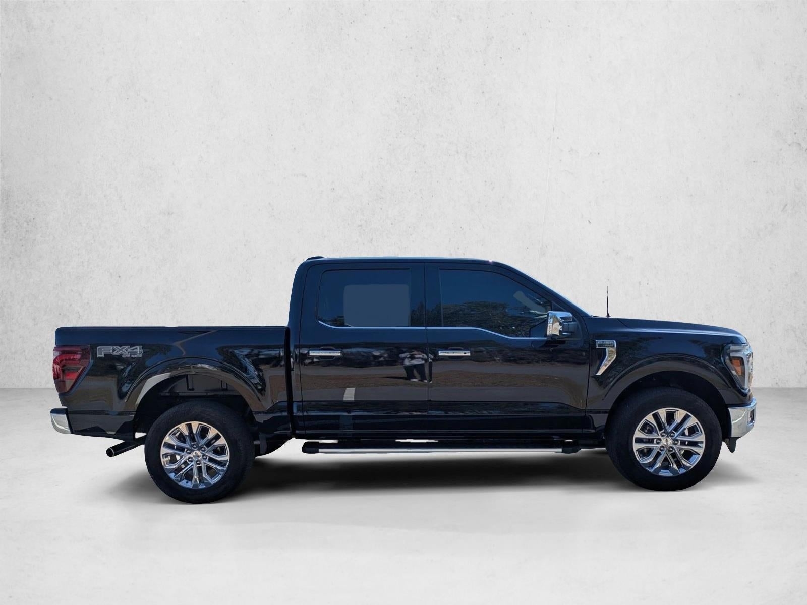 2024 Ford F-150 LARIAT 4WD SuperCrew 5.5' Box