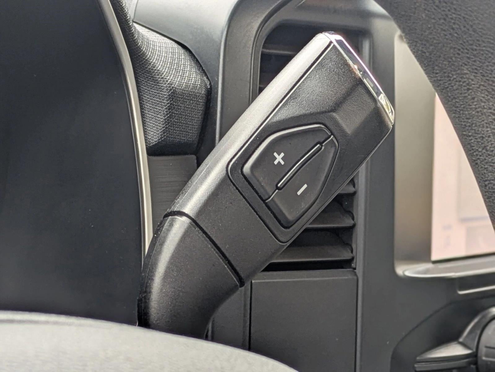 2022 Ford F-150 XL 2WD Reg Cab 6.5' Box