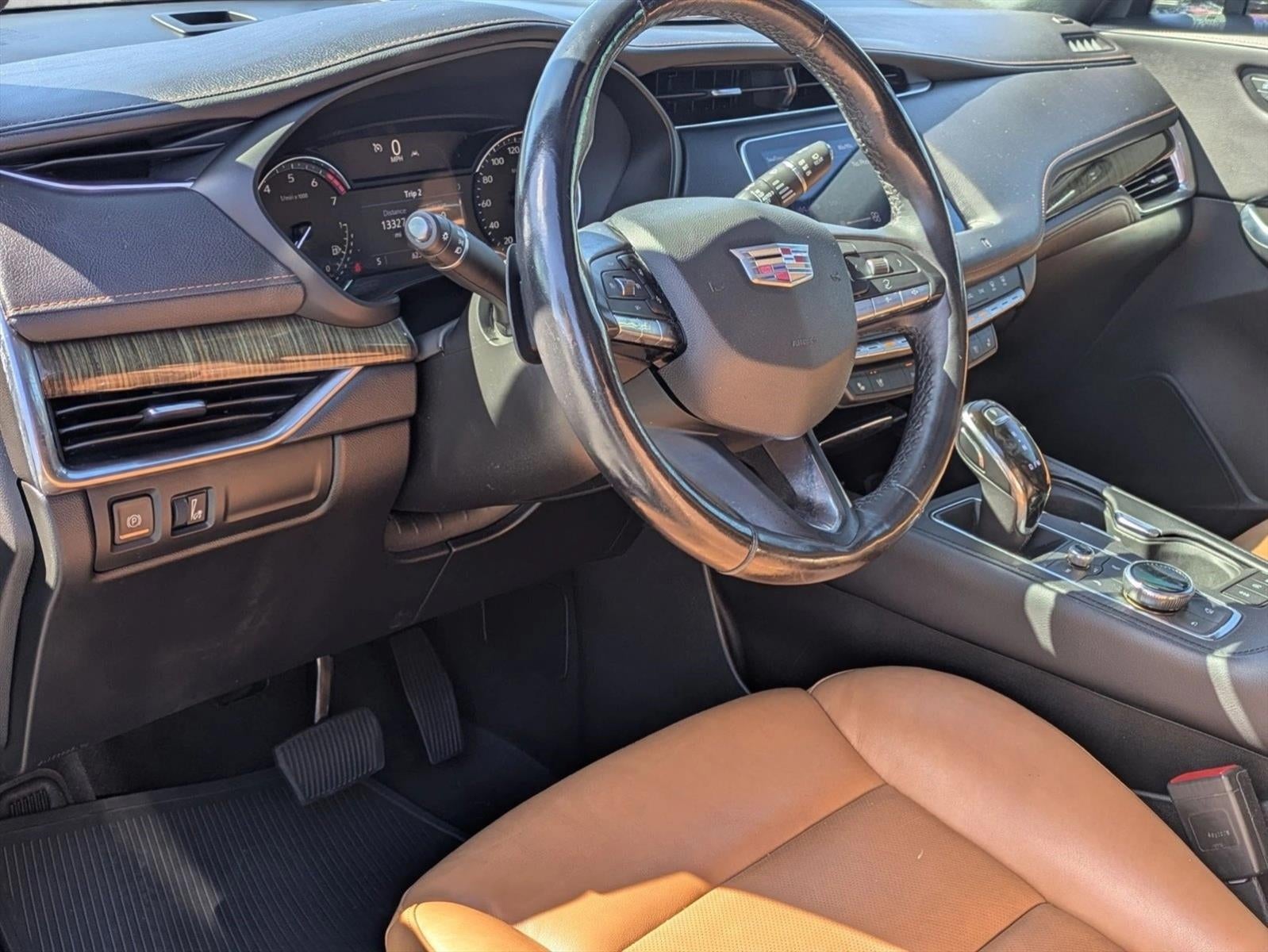 2021 Cadillac XT4 FWD 4dr Premium Luxury