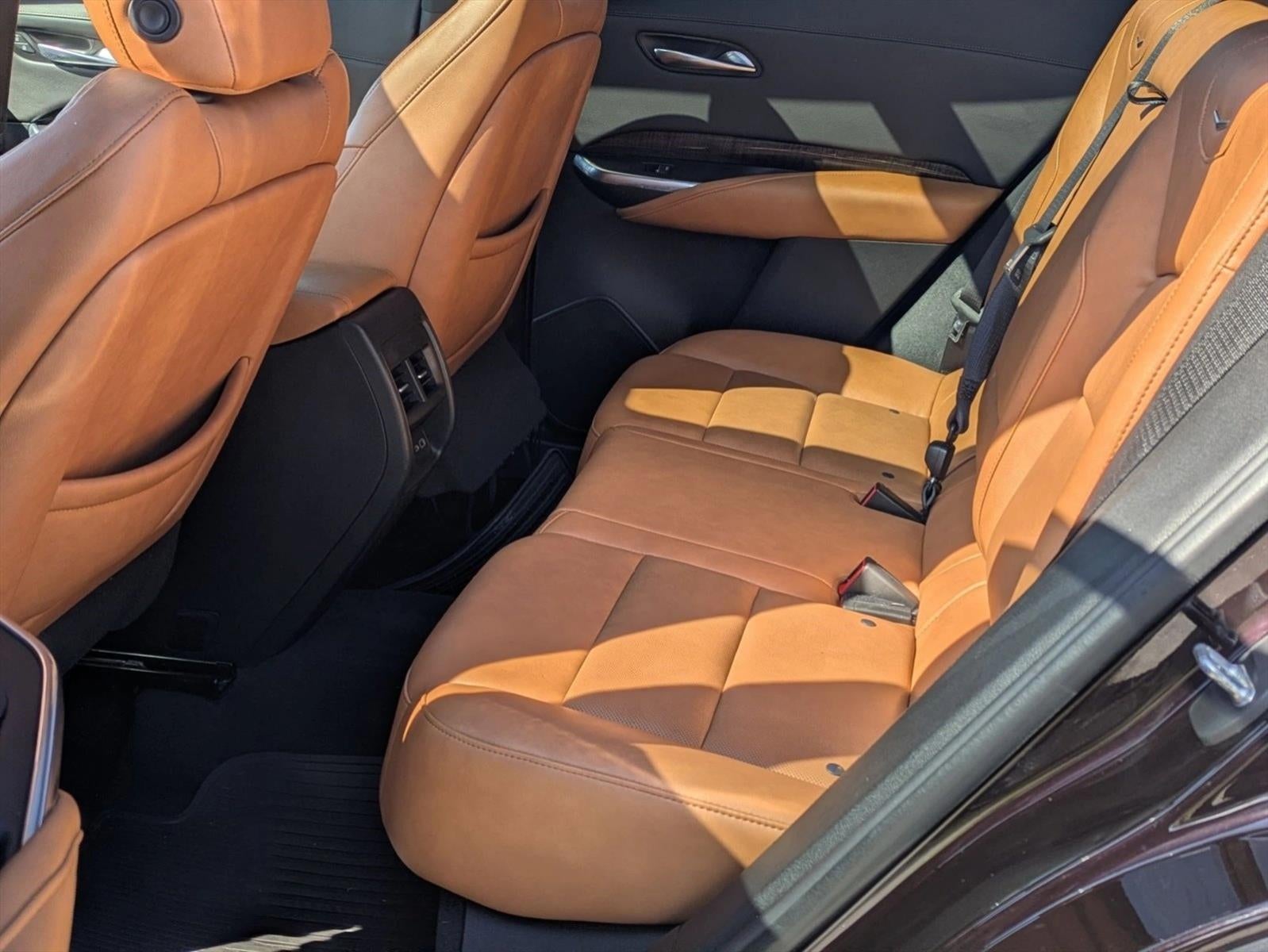 2021 Cadillac XT4 FWD 4dr Premium Luxury