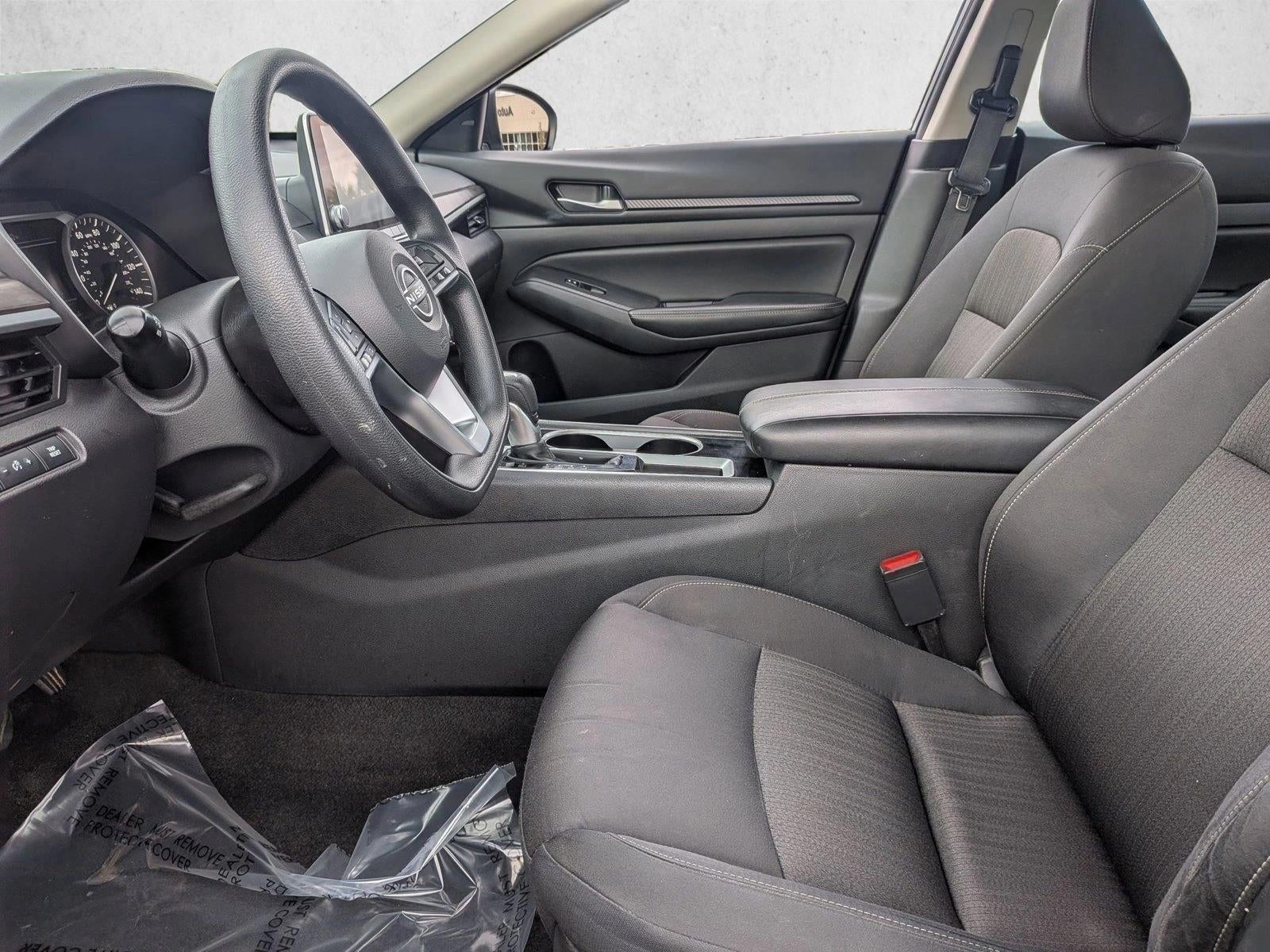 2024 Nissan Altima 2.5 SV Sedan