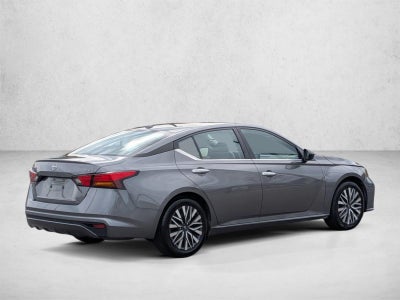 2024 Nissan Altima 2.5 SV Sedan