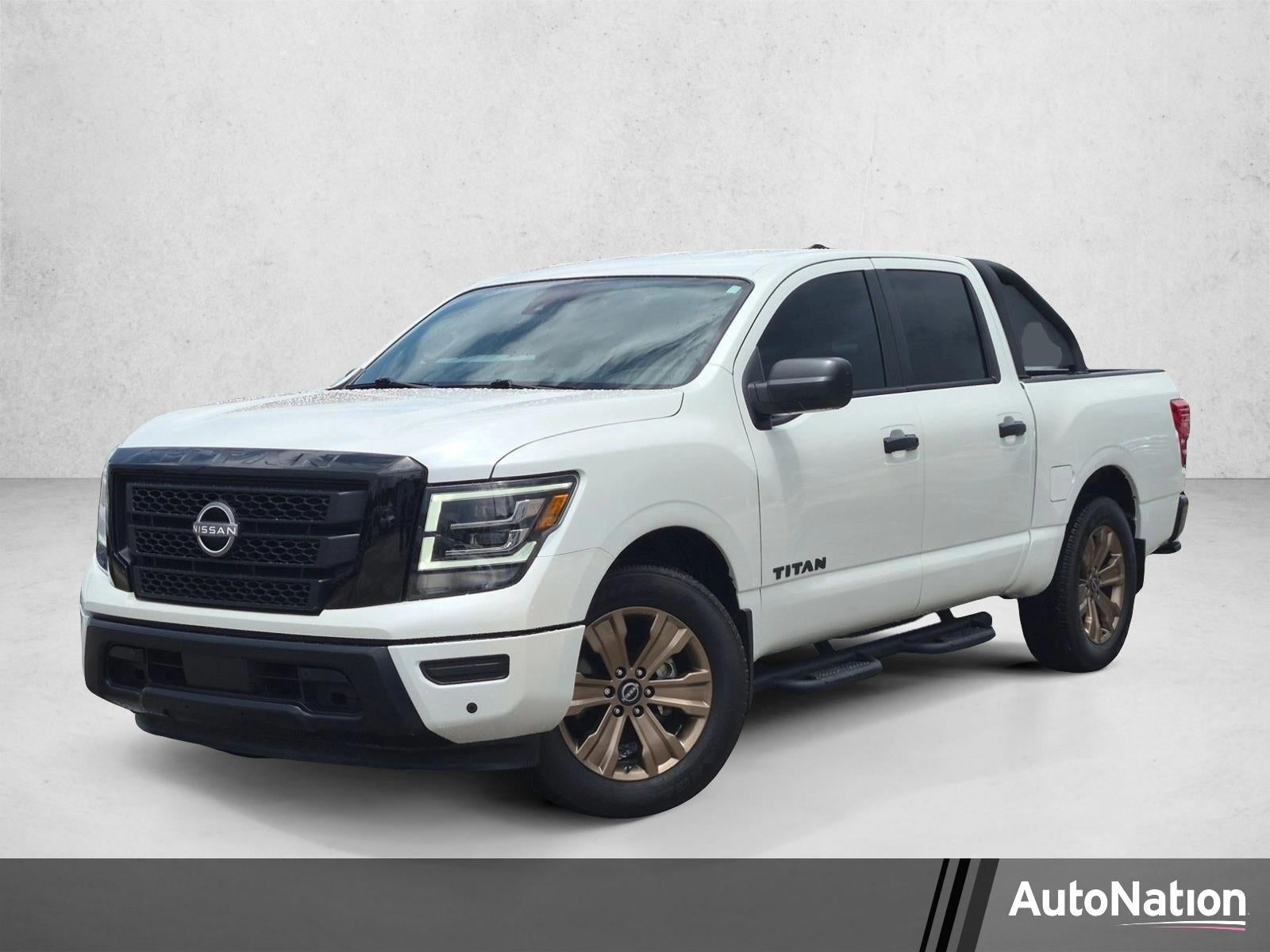 2024 Nissan Titan 4x2 Crew Cab SV