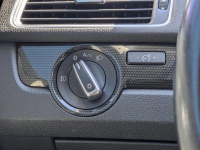 2014 Volkswagen Passat 4dr Sdn 1.8T Auto Sport PZEV