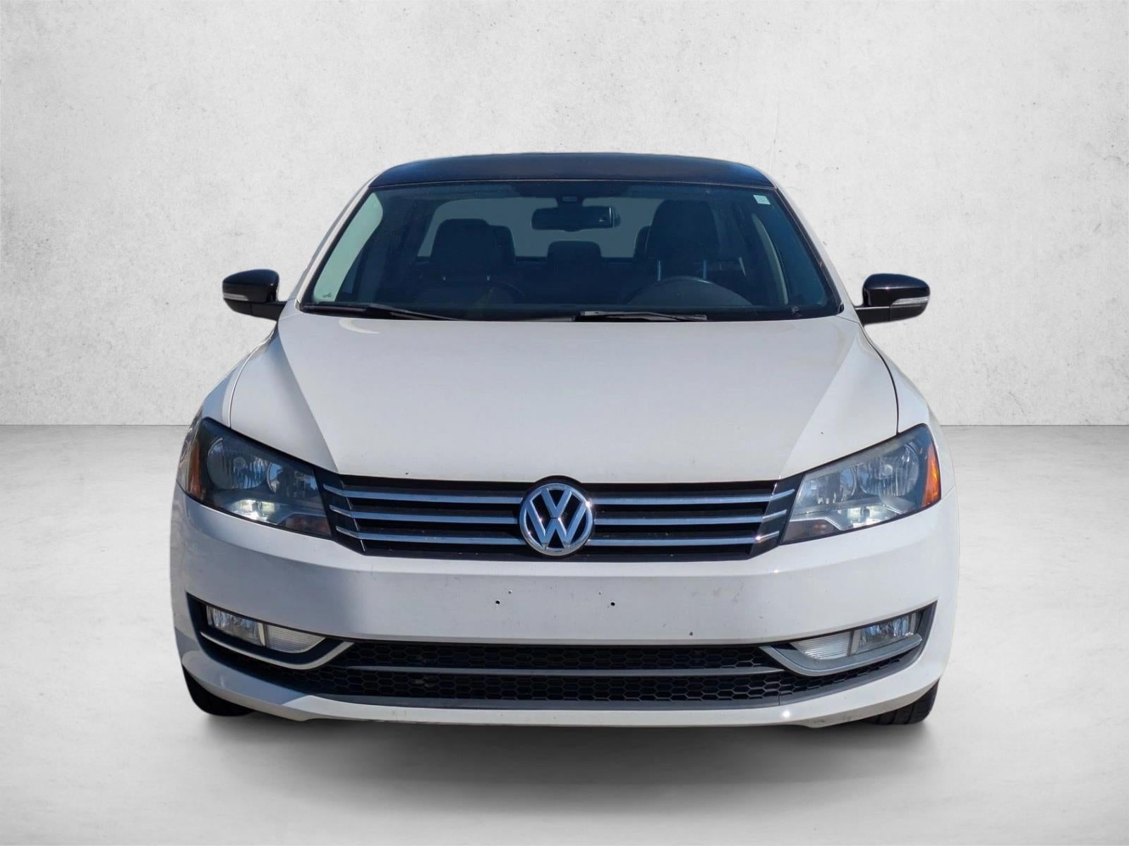 2014 Volkswagen Passat 4dr Sdn 1.8T Auto Sport PZEV