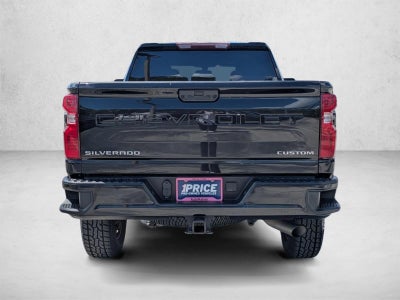 2022 Chevrolet Silverado 2500 HD Crew Cab Standard Box 2-Wheel Drive Custom