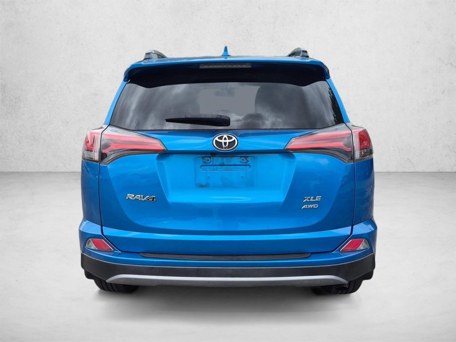 2017 Toyota RAV4 XLE AWD (Natl)