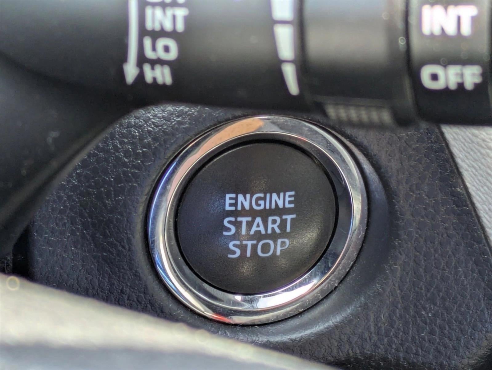 2021 Toyota RAV4 XLE FWD (GS)