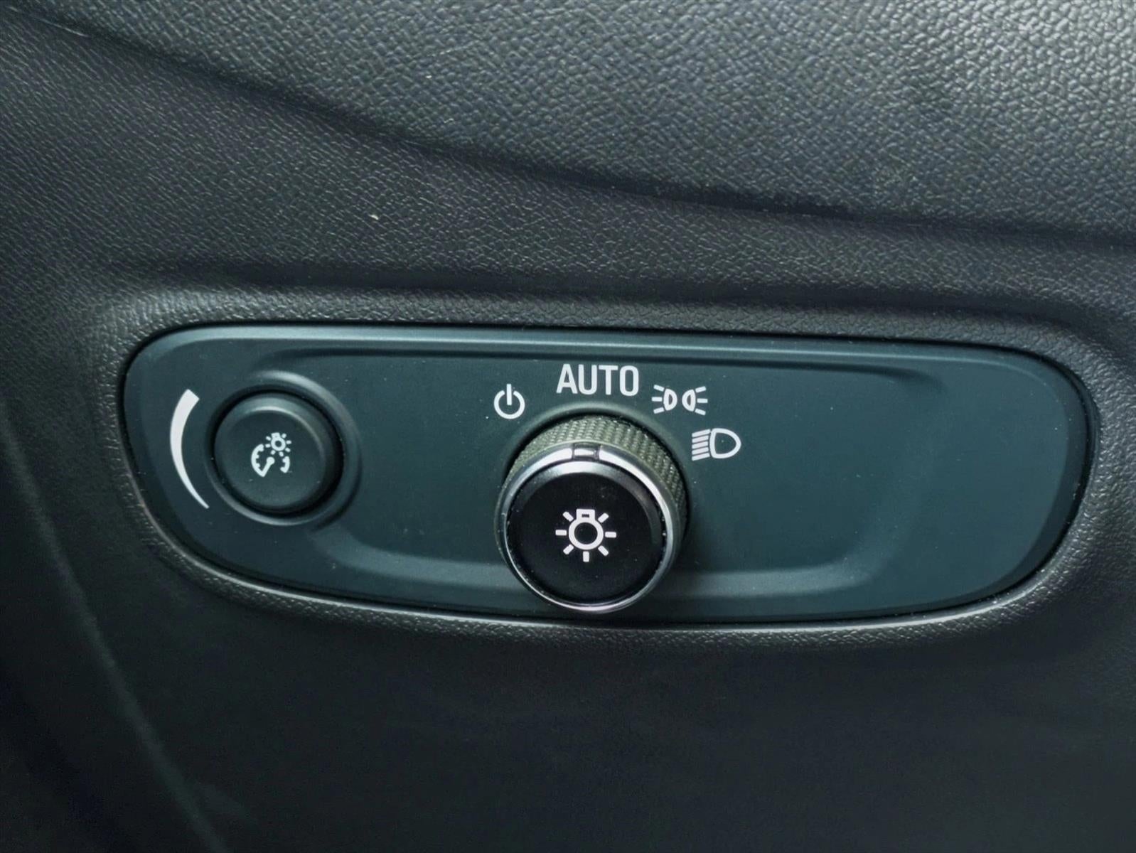 2020 Chevrolet Equinox FWD LS