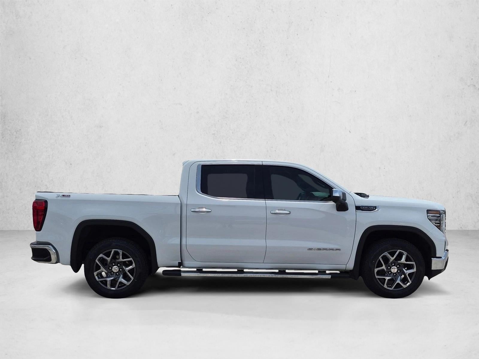 2023 GMC Sierra 1500 Crew Cab Short Box 4-Wheel Drive SLT