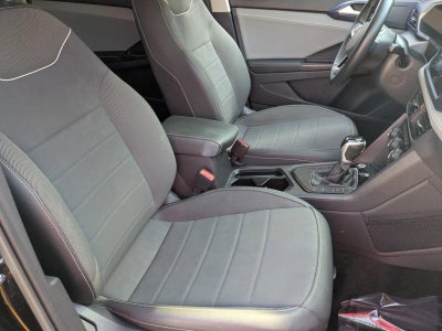 2024 Volkswagen Taos SE FWD