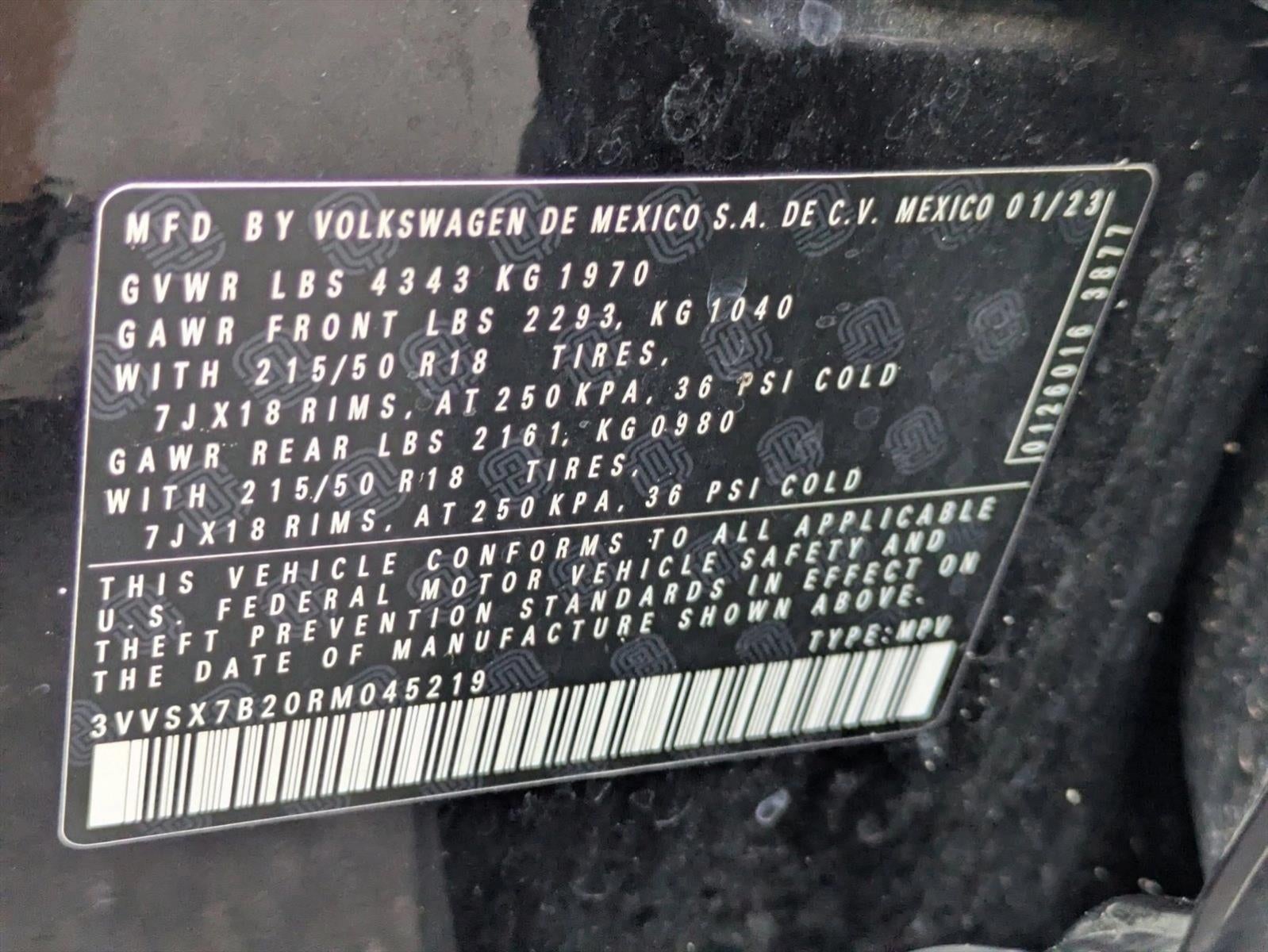 2024 Volkswagen Taos SE FWD