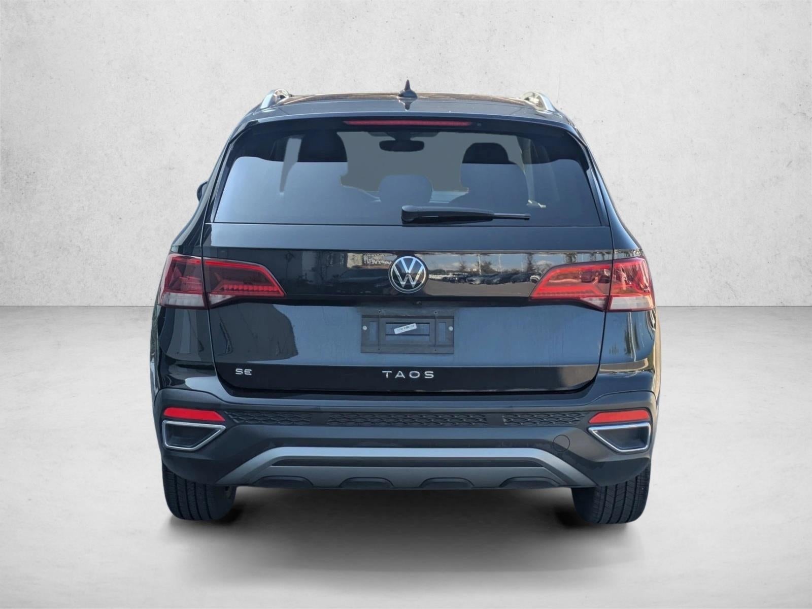 2024 Volkswagen Taos SE FWD