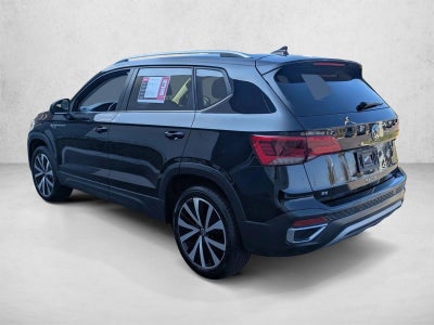 2024 Volkswagen Taos SE FWD
