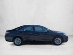 2017 Toyota Camry LE Auto (SE)